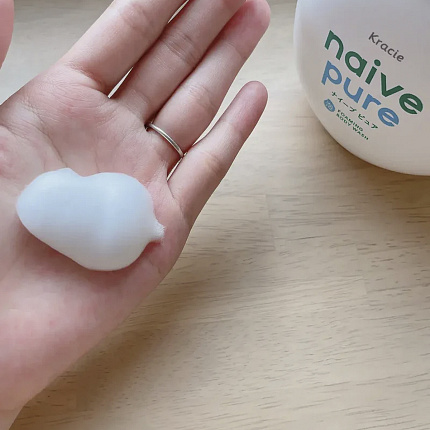 Жидкое мыло-пенка для тела для всей семьи KRACIE Naive Pure Foam Body Soap, без добавок, без аромата, помпа 550мл