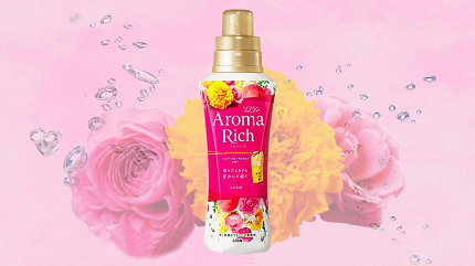 Кондиционер для белья с ароматом персика, маракуйи и мимозы LION Aroma Rich Scarlett, 520мл.